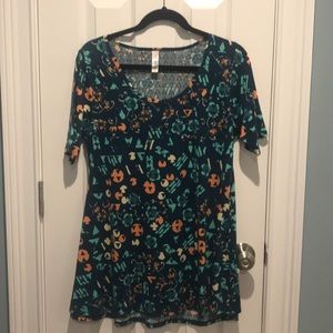 LulaRoe Small Perfect T